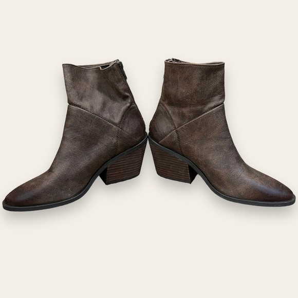 Band of Gypsies New Lakota Chocolate Brown Faux Leather Booties Size 7 - Picture 4 of 10
